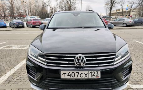 Volkswagen Touareg III, 2016 год, 3 750 000 рублей, 2 фотография