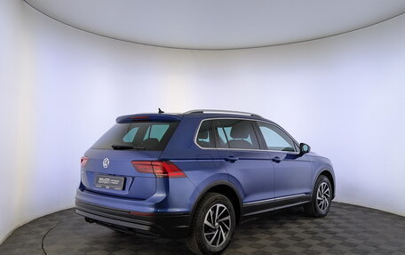 Volkswagen Tiguan II, 2018 год, 2 175 000 рублей, 5 фотография