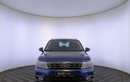 Volkswagen Tiguan II, 2018 год, 2 175 000 рублей, 2 фотография