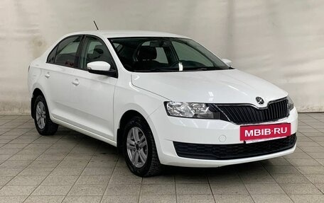 Skoda Rapid I, 2018 год, 1 210 000 рублей, 3 фотография