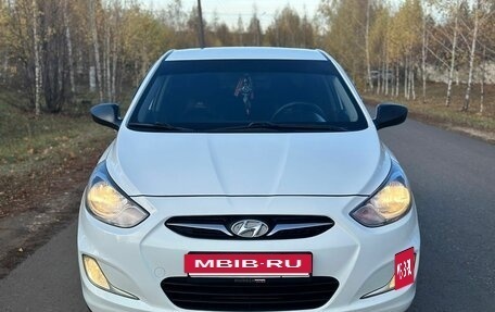 Hyundai Solaris II рестайлинг, 2013 год, 850 000 рублей, 14 фотография