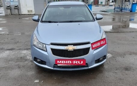 Chevrolet Cruze II, 2009 год, 645 000 рублей, 3 фотография