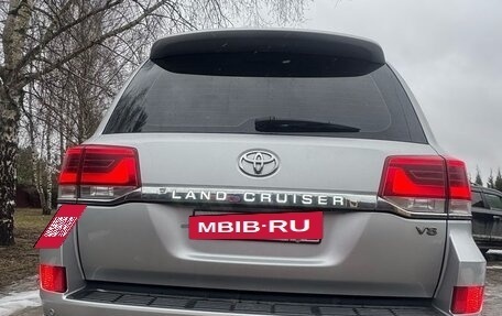 Toyota Land Cruiser 200, 2017 год, 5 900 000 рублей, 9 фотография