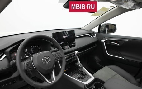 Toyota RAV4, 2024 год, 4 990 000 рублей, 8 фотография