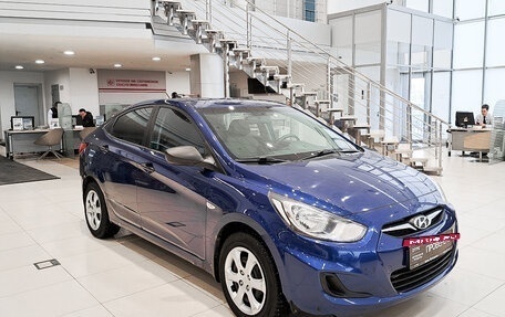 Hyundai Solaris II рестайлинг, 2012 год, 650 000 рублей, 7 фотография