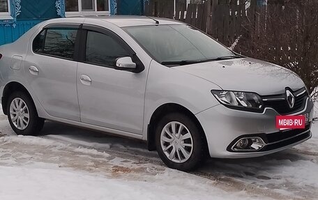 Renault Logan II, 2015 год, 850 000 рублей, 5 фотография