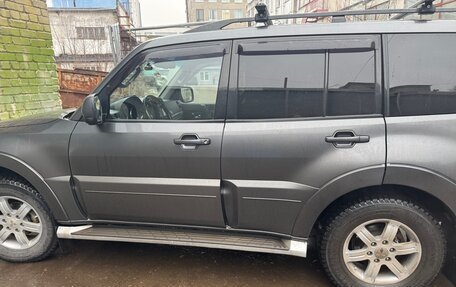 Mitsubishi Pajero IV, 2012 год, 2 550 000 рублей, 2 фотография