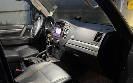 Mitsubishi Pajero IV, 2012 год, 2 550 000 рублей, 25 фотография