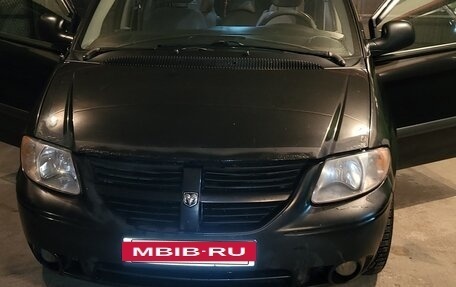 Dodge Caravan IV, 2005 год, 580 000 рублей, 3 фотография