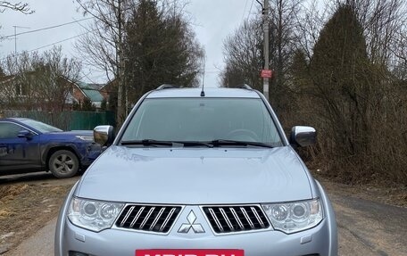 Mitsubishi Pajero Sport II рестайлинг, 2011 год, 2 300 000 рублей, 2 фотография