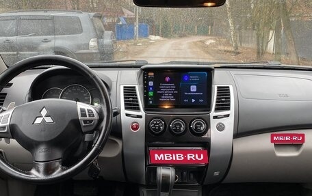 Mitsubishi Pajero Sport II рестайлинг, 2011 год, 2 300 000 рублей, 18 фотография