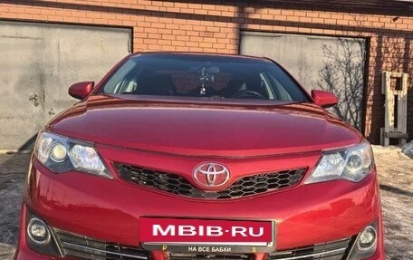 Toyota Camry, 2014 год, 1 900 000 рублей, 14 фотография