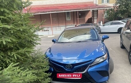 Toyota Camry, 2017 год, 2 600 000 рублей, 3 фотография