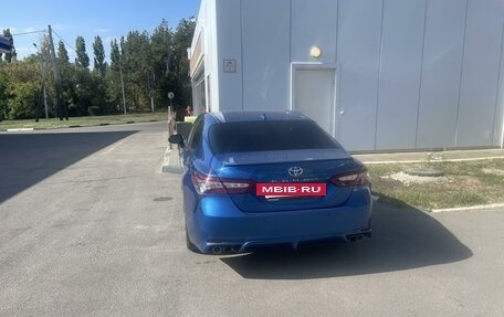 Toyota Camry, 2017 год, 2 600 000 рублей, 12 фотография