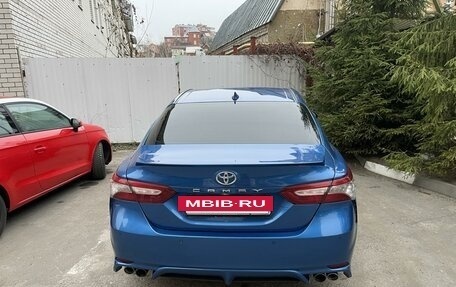 Toyota Camry, 2017 год, 2 600 000 рублей, 14 фотография