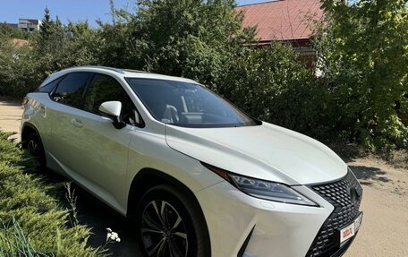 Lexus RX IV рестайлинг, 2020 год, 6 000 000 рублей, 3 фотография