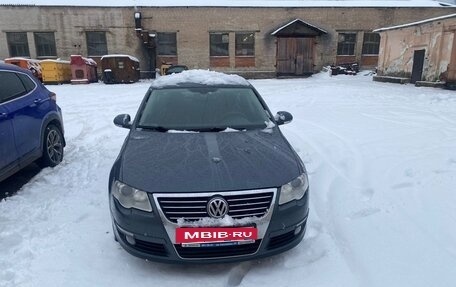 Volkswagen Passat B6, 2010 год, 520 000 рублей, 3 фотография