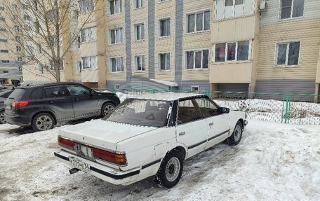 Toyota Mark II VIII (X100), 1985 год, 300 000 рублей, 9 фотография