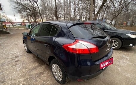 Renault Megane III, 2010 год, 830 000 рублей, 2 фотография