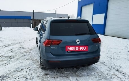 Volkswagen Tiguan II, 2019 год, 2 750 000 рублей, 3 фотография