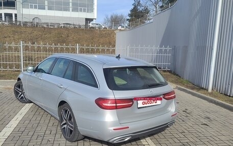 Mercedes-Benz E-Класс, 2019 год, 3 495 000 рублей, 3 фотография