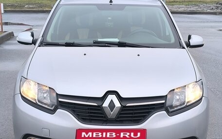 Renault Logan II, 2016 год, 565 000 рублей, 1 фотография