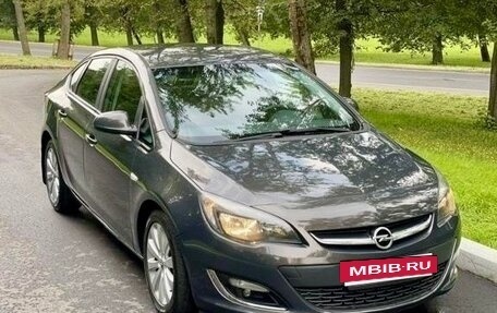 Opel Astra J, 2013 год, 750 000 рублей, 4 фотография