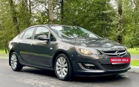 Opel Astra J, 2013 год, 750 000 рублей, 3 фотография