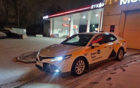 Toyota Camry, 2021 год, 2 430 000 рублей, 5 фотография