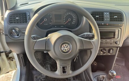 Volkswagen Polo VI (EU Market), 2013 год, 1 280 000 рублей, 20 фотография