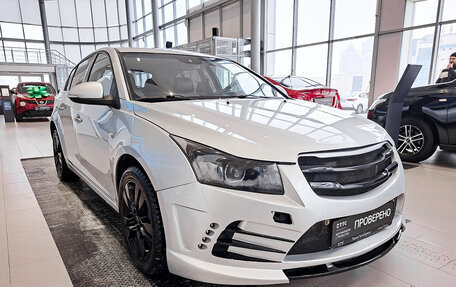 Chevrolet Cruze II, 2013 год, 825 000 рублей, 3 фотография