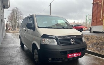 Volkswagen Transporter T5 рестайлинг, 2004 год, 750 000 рублей, 1 фотография