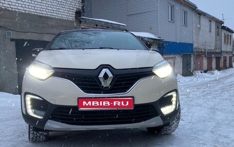 Renault Kaptur I рестайлинг, 2019 год, 1 750 000 рублей, 1 фотография