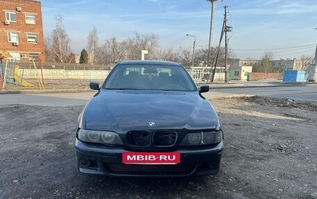 BMW 5 серия, 2003 год, 550 000 рублей, 3 фотография