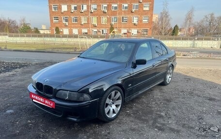 BMW 5 серия, 2003 год, 550 000 рублей, 2 фотография