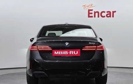 BMW 5 серия, 2024 год, 7 100 000 рублей, 4 фотография