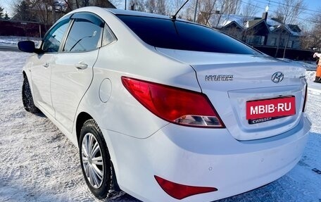 Hyundai Solaris II рестайлинг, 2015 год, 830 000 рублей, 6 фотография