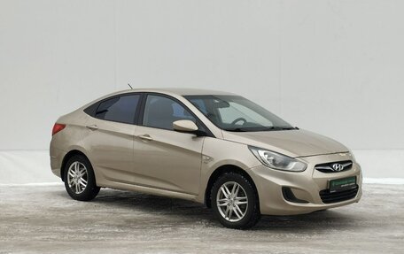 Hyundai Solaris II рестайлинг, 2011 год, 645 000 рублей, 3 фотография