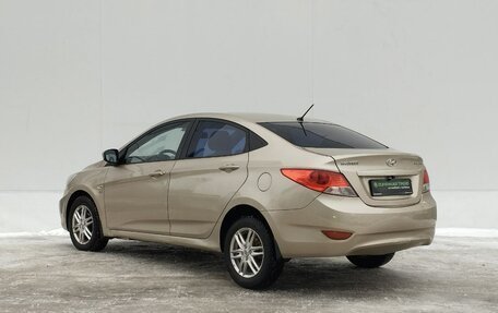 Hyundai Solaris II рестайлинг, 2011 год, 645 000 рублей, 6 фотография