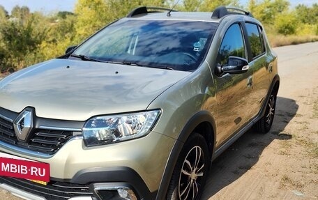 Renault Sandero II рестайлинг, 2022 год, 1 700 000 рублей, 4 фотография