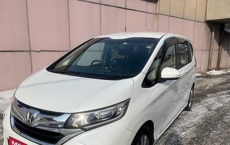 Honda Freed II, 2019 год, 1 990 000 рублей, 2 фотография