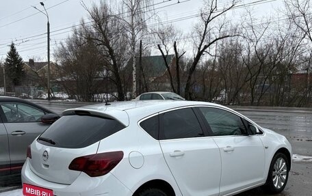 Opel Astra J, 2010 год, 850 000 рублей, 5 фотография