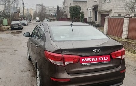 KIA Rio III рестайлинг, 2015 год, 830 000 рублей, 5 фотография