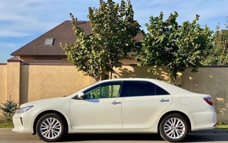 Toyota Camry, 2015 год, 2 400 000 рублей, 2 фотография