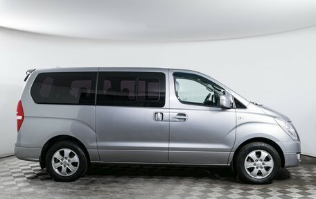 Hyundai Grand Starex Grand Starex I рестайлинг 2, 2017 год, 2 650 000 рублей, 4 фотография