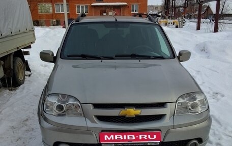 Chevrolet Niva I рестайлинг, 2011 год, 500 000 рублей, 1 фотография