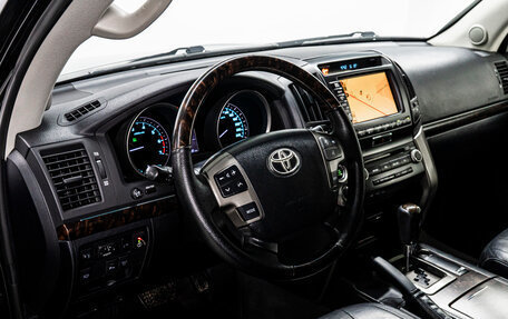 Toyota Land Cruiser 200, 2011 год, 3 450 000 рублей, 10 фотография