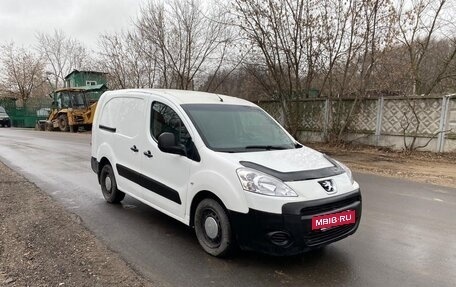 Peugeot Partner II рестайлинг 2, 2011 год, 650 000 рублей, 6 фотография