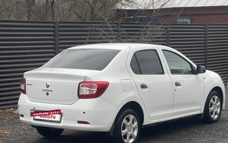 Renault Logan II, 2018 год, 850 000 рублей, 5 фотография