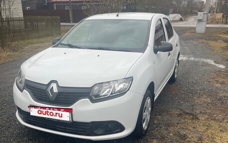 Renault Logan II, 2018 год, 850 000 рублей, 6 фотография